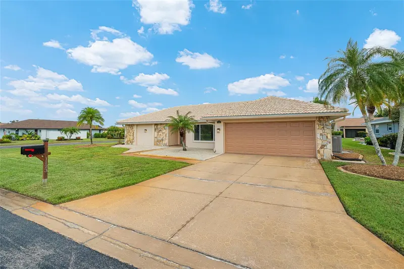 1123 MISTI COURT, VENICE