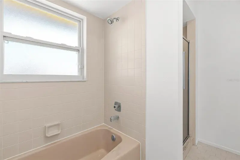 Thumbnail 36