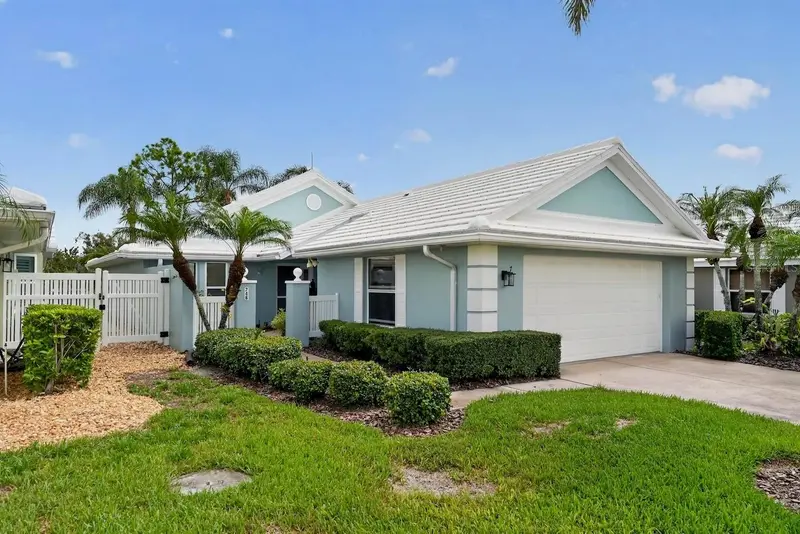 746 HARRINGTON LAKE DRIVE #117, VENICE