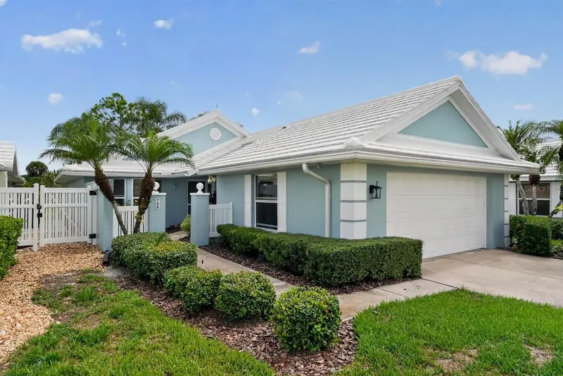 746 HARRINGTON LAKE DRIVE #117, VENICE, photo 5 of 43