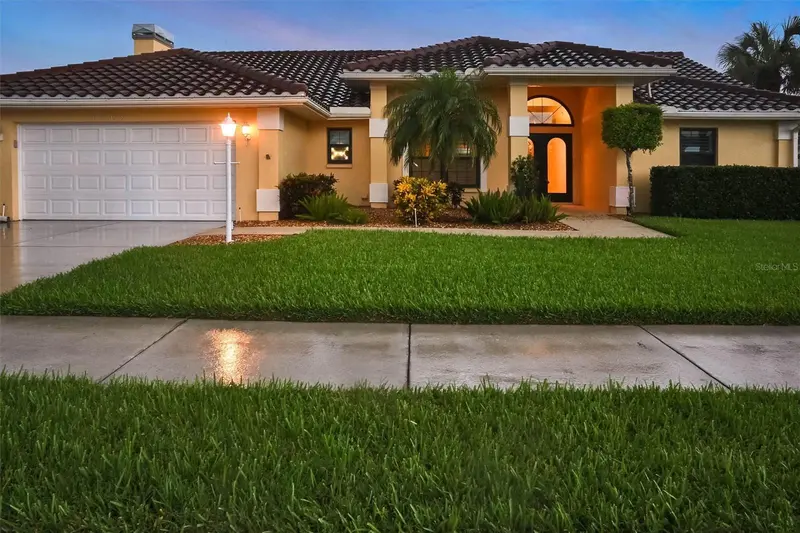 1565 WATERFORD DRIVE, VENICE