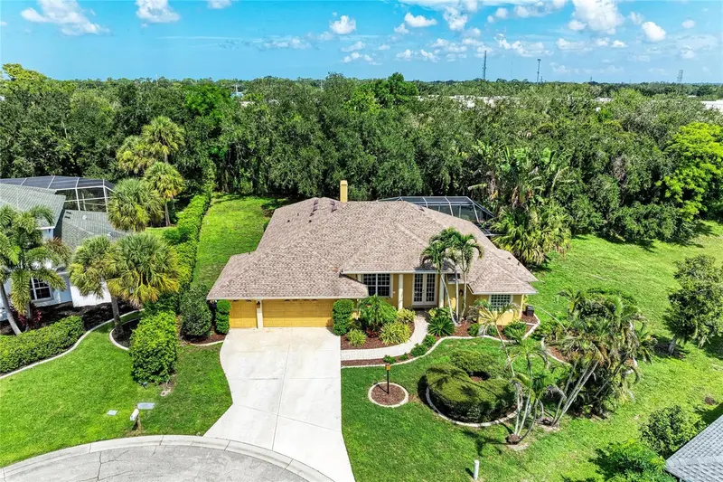 6401 KYLIE CREEK WAY, SARASOTA, photo 5 of 71