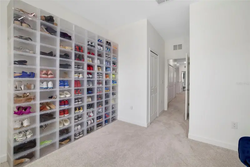 Thumbnail 37