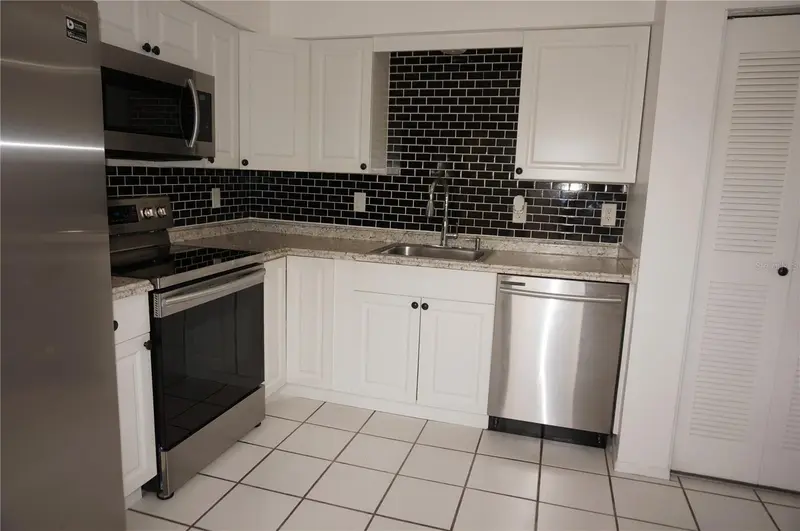 13100 MCCALL ROAD #184, PORT CHARLOTTE, photo 5 of 35