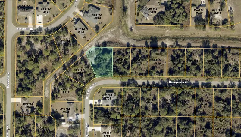 HONEYCOMB CIRCLE, NORTH PORT