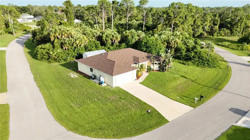 2991 GRANDVIEW DRIVE, NORTH PORT, photo 2 of 38