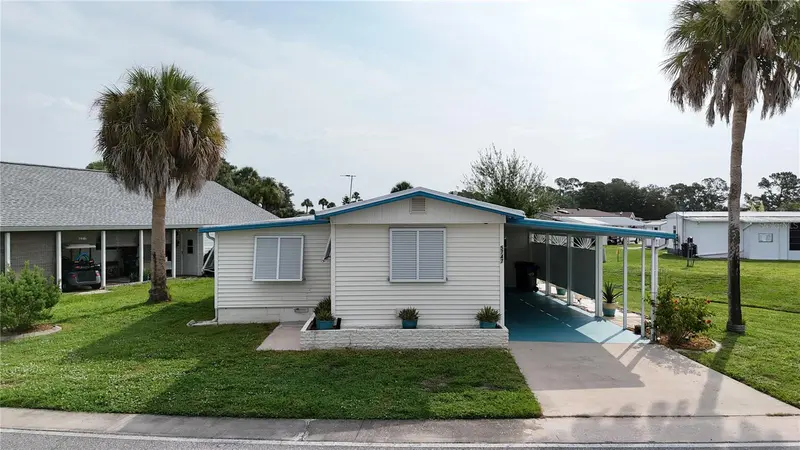 5747 HOLIDAY PARK BOULEVARD, NORTH PORT, photo 3 of 58