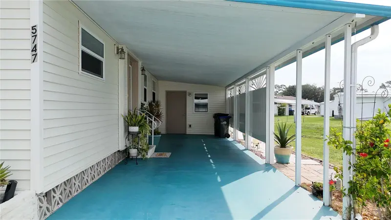 5747 HOLIDAY PARK BOULEVARD, NORTH PORT, photo 4 of 58