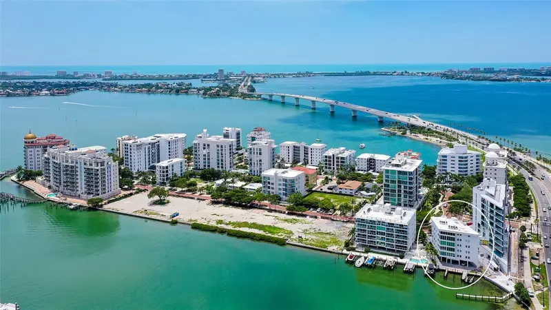 660 GOLDEN GATE POINT #51 & 52, SARASOTA