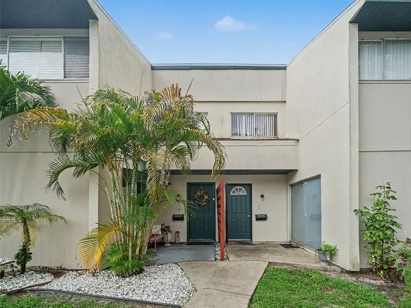 908 BYRON LANE #6, SARASOTA