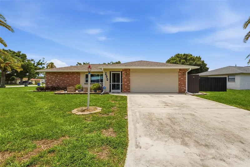 290 CAPRI AVENUE, VENICE