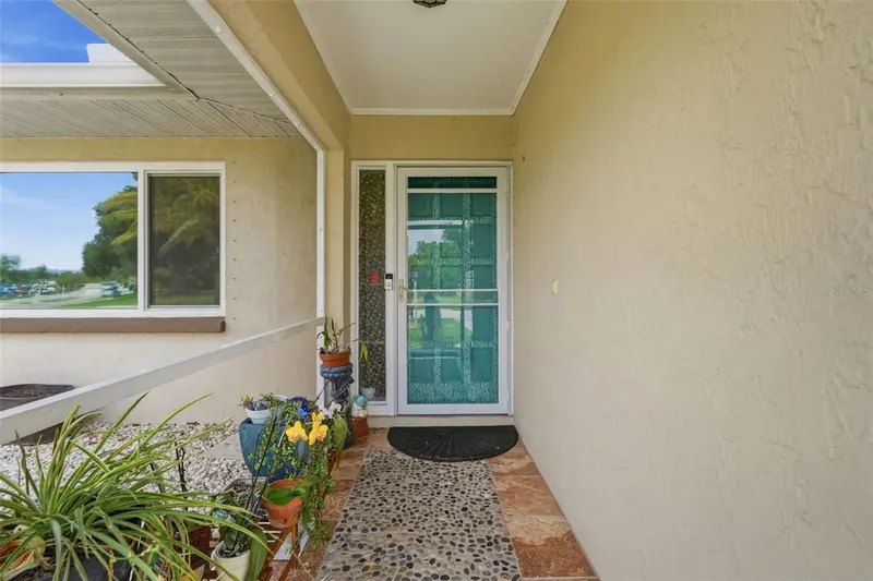290 CAPRI AVENUE, VENICE, photo 4 of 62
