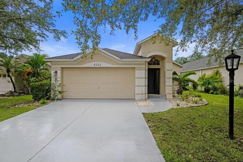 6222 BLUEFLOWER COURT, BRADENTON