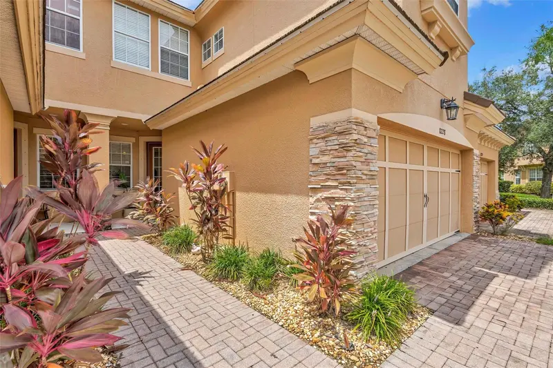 8228 VILLA GRANDE COURT, SARASOTA, photo 5 of 44