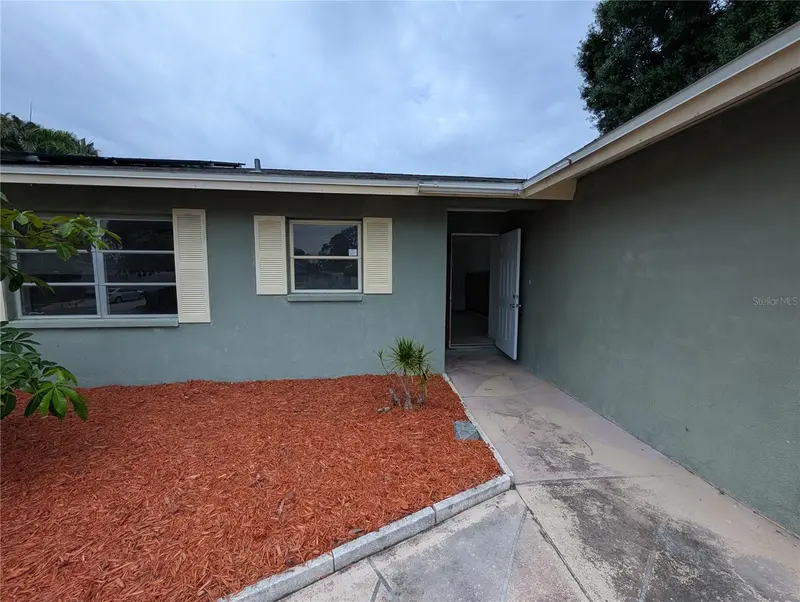 3646 LAKEWOOD DRIVE, SARASOTA, photo 3 of 14