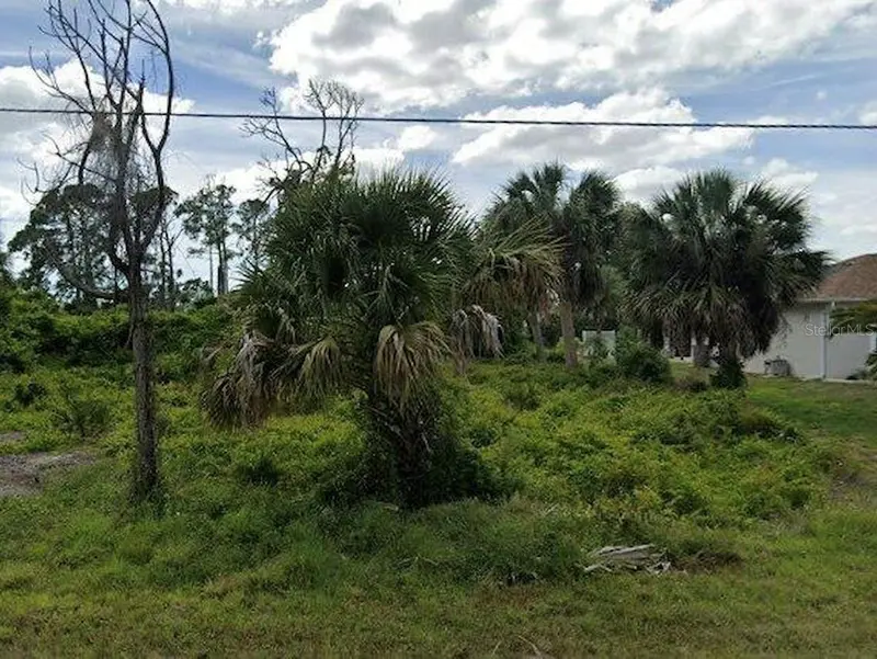 6611 DAVID BOULEVARD, PORT CHARLOTTE