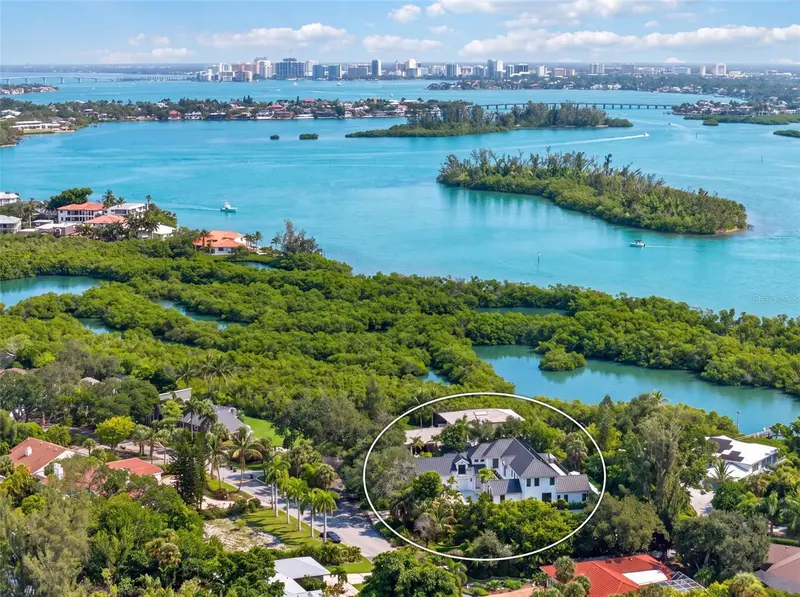656 TROPICAL CIRCLE, SARASOTA