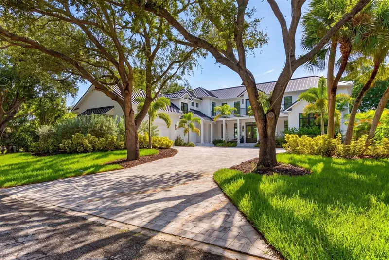 656 TROPICAL CIRCLE, SARASOTA, photo 2 of 94