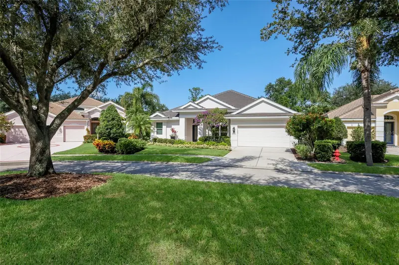 8435 SAILING LOOP, BRADENTON, photo 2 of 57
