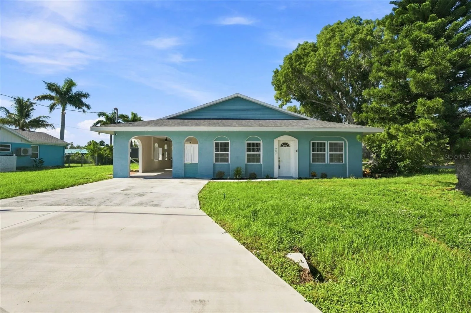 Oversized Corner Lot with 3-Car Carport