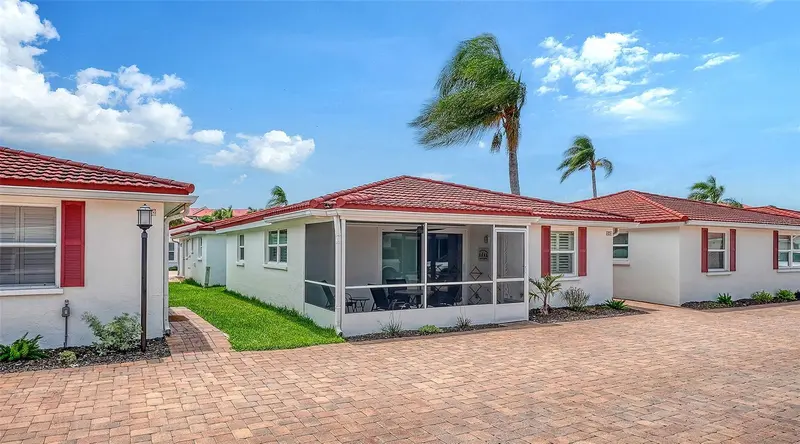 6154 MIDNIGHT PASS ROAD #B5, SARASOTA, photo 2 of 51