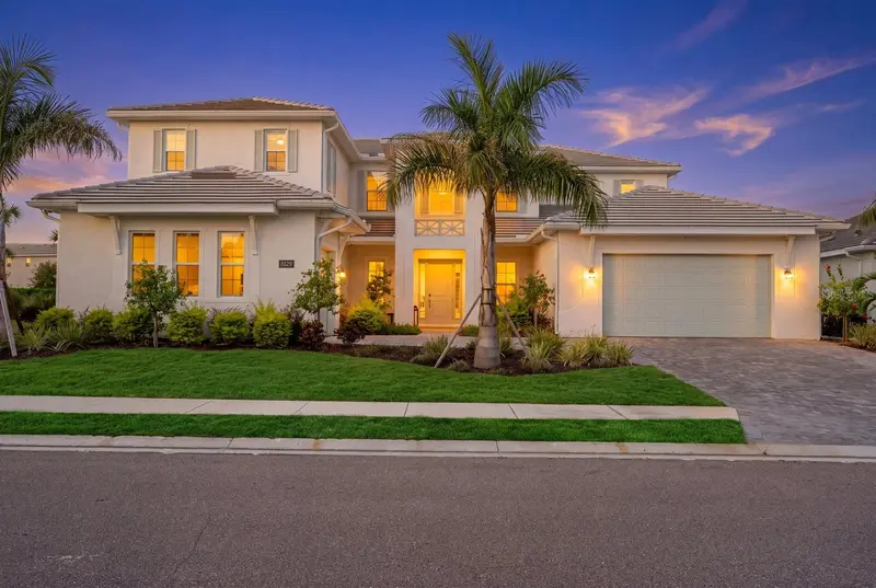 8129 NEVIS RUN, LAKEWOOD RANCH
