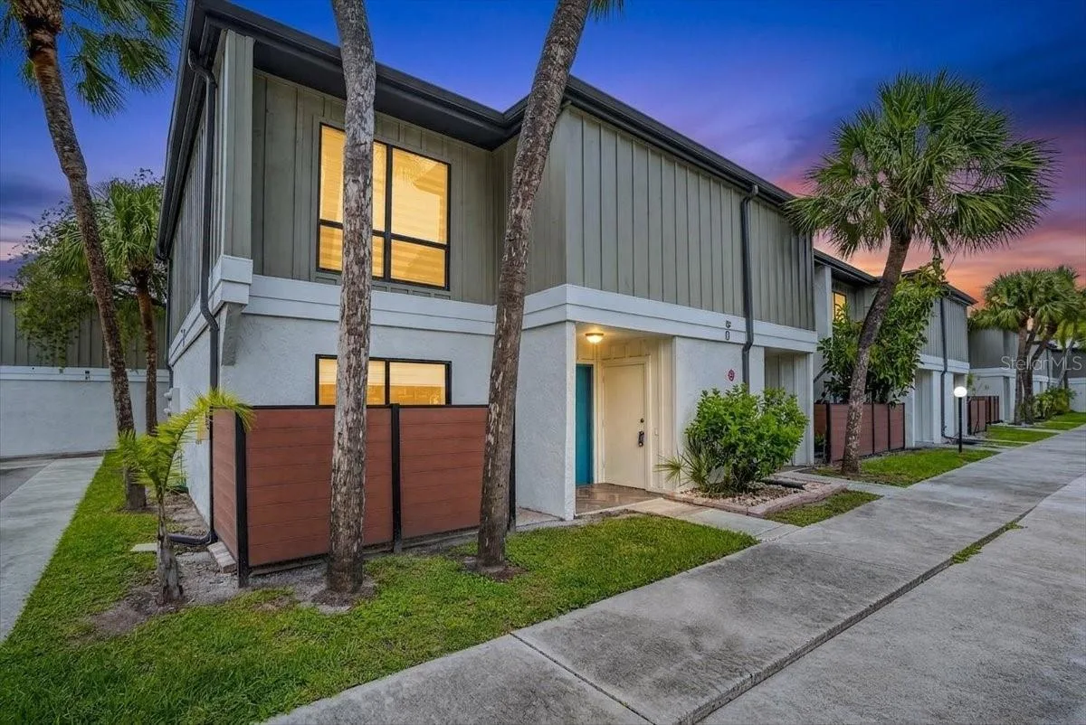 4001 Beneva Rd, #310, Sarasota, FL 34233