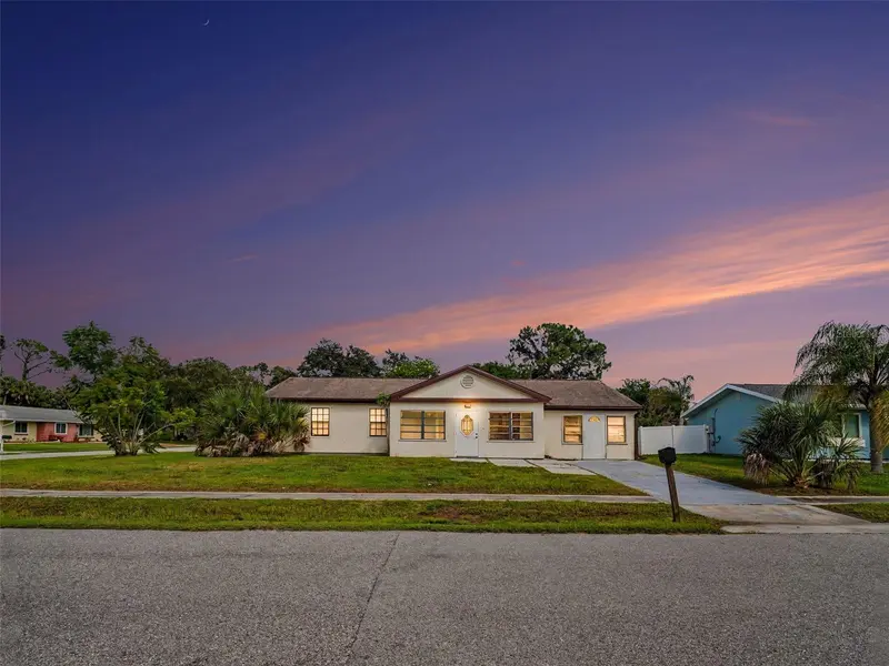4060 AVANTI CIRCLE, NORTH PORT