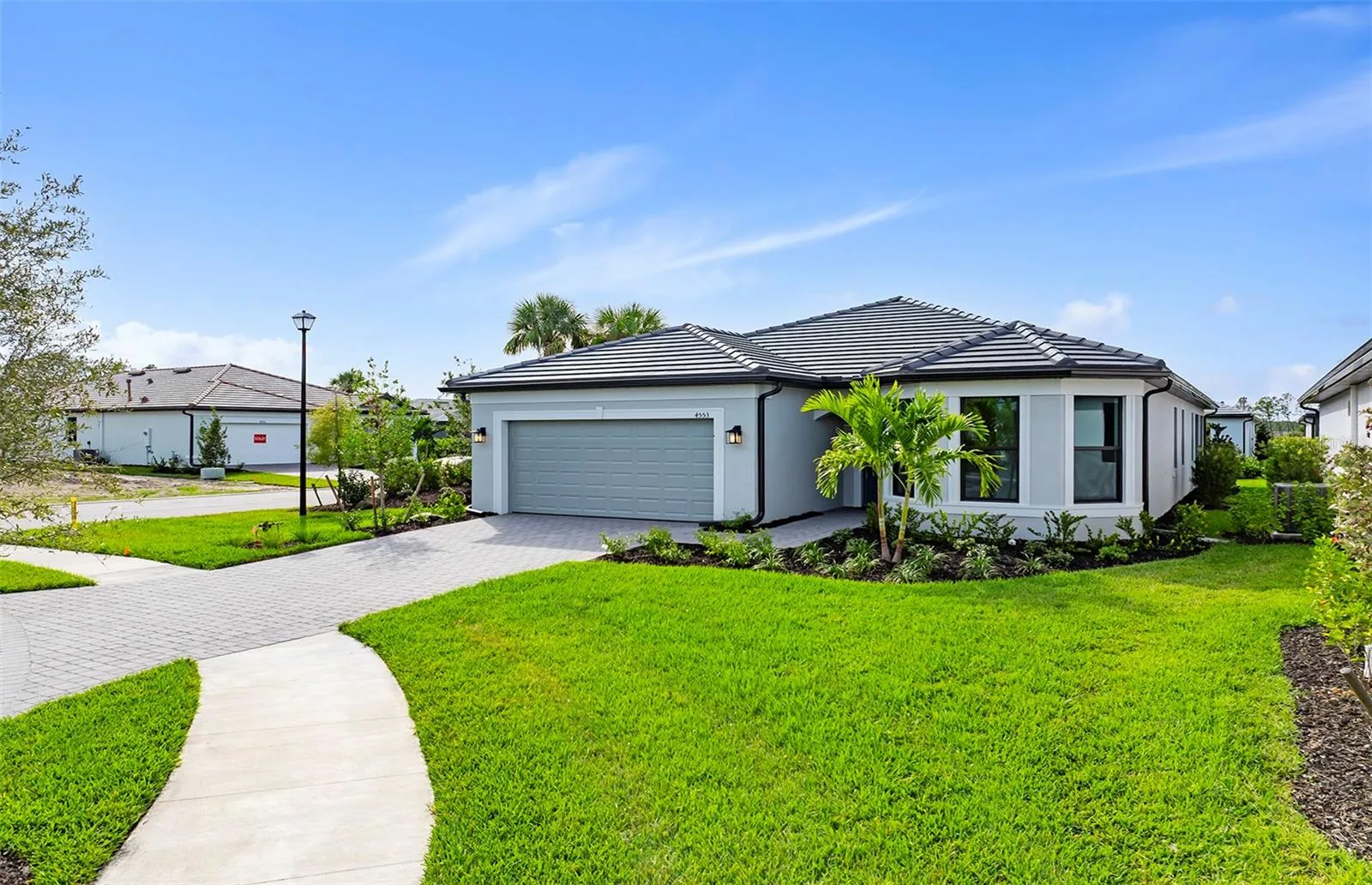 Photos are of similar Mystique home. Homes may vary.
