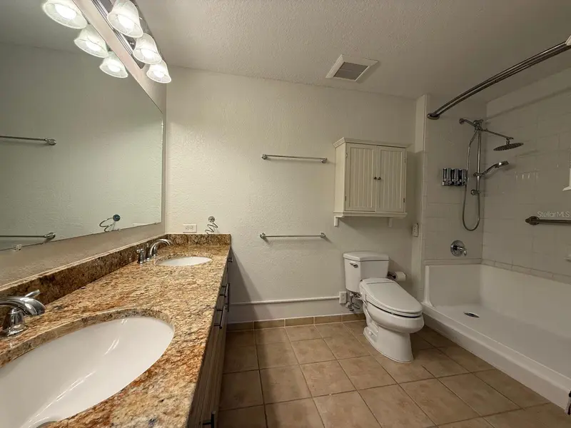 Thumbnail 25