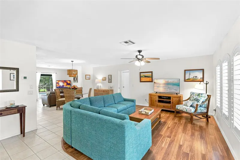 157 HOURGLASS DRIVE, VENICE, photo 4 of 55