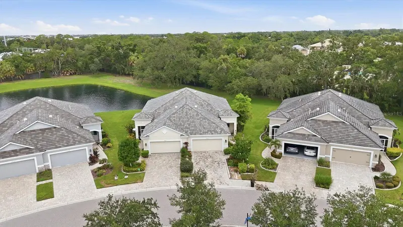 2905 TRUSTEE AVENUE, SARASOTA