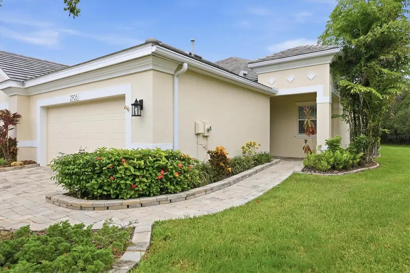 2905 TRUSTEE AVENUE, SARASOTA, photo 4 of 51