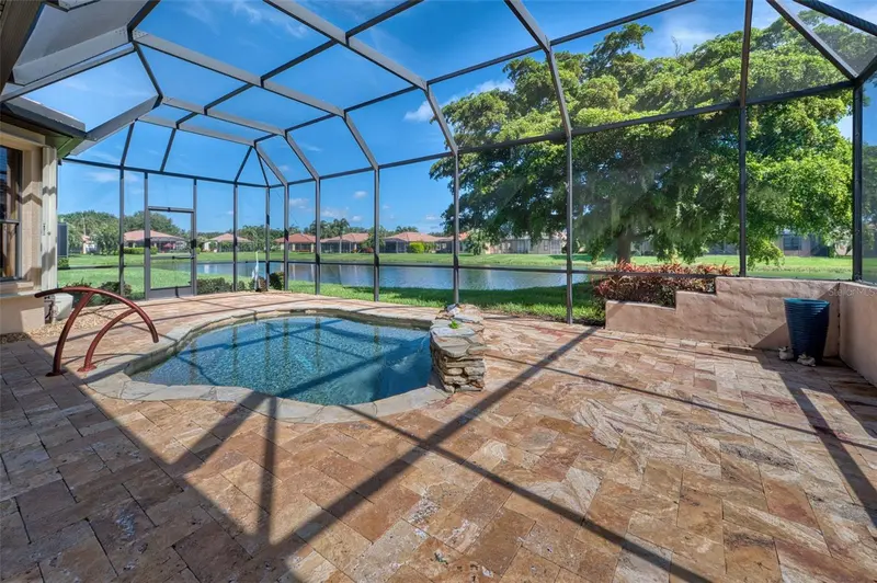 8053 STIRLING FALLS CIRCLE, SARASOTA, photo 3 of 52