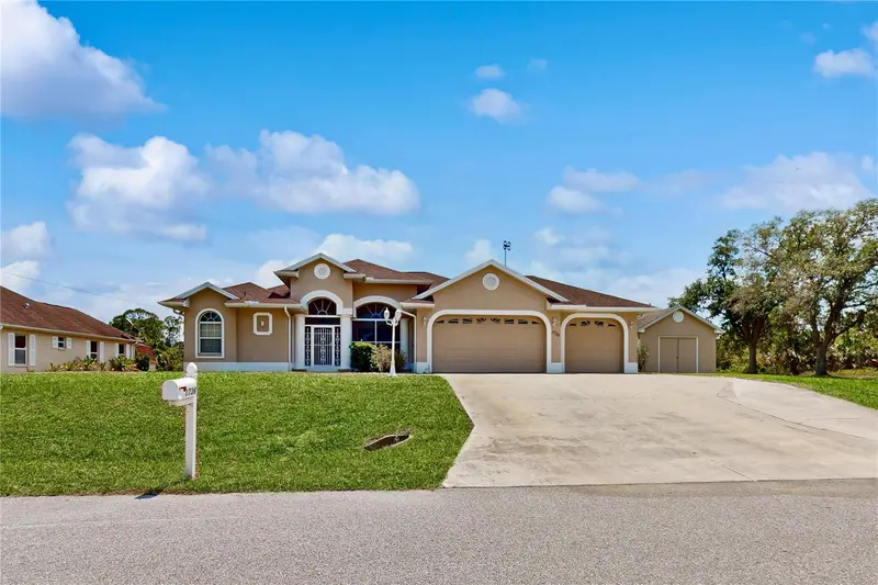 1736 NATRONA DRIVE, NORTH PORT