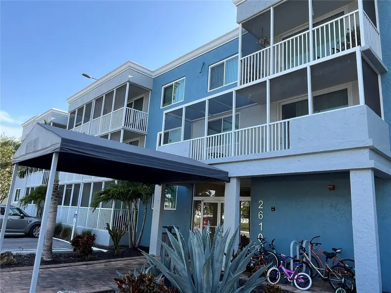 2610 COCONUT BAY LN LANE #733, SARASOTA
