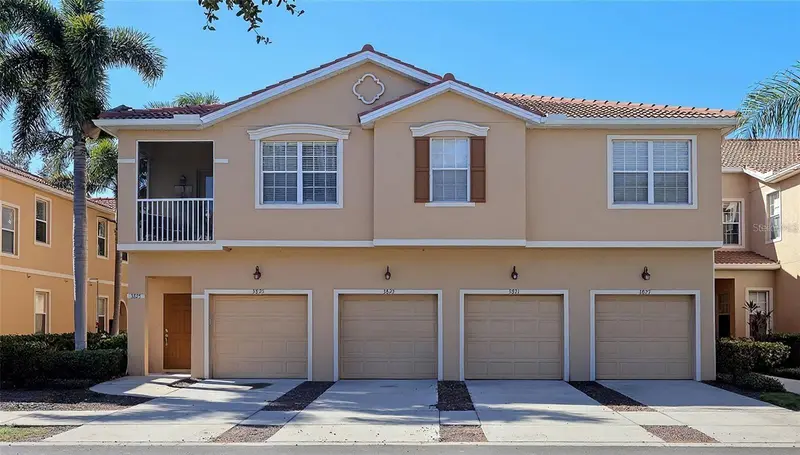 3827 PARKRIDGE CIRCLE #1-102, SARASOTA