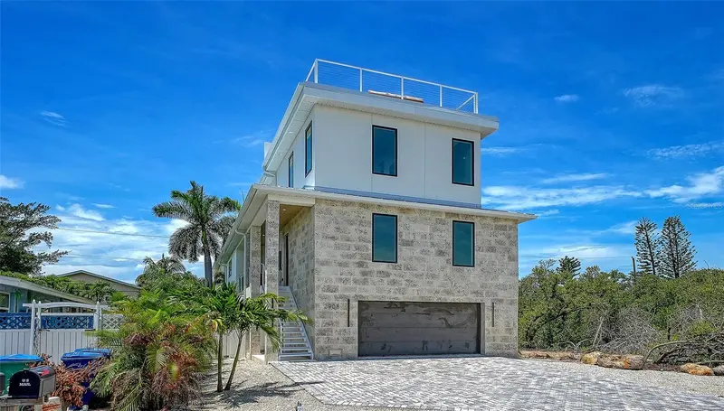 2908 AVENUE B, BRADENTON BEACH