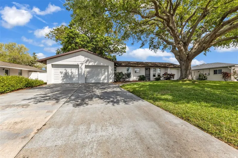 1238 WATERSIDE LANE, VENICE