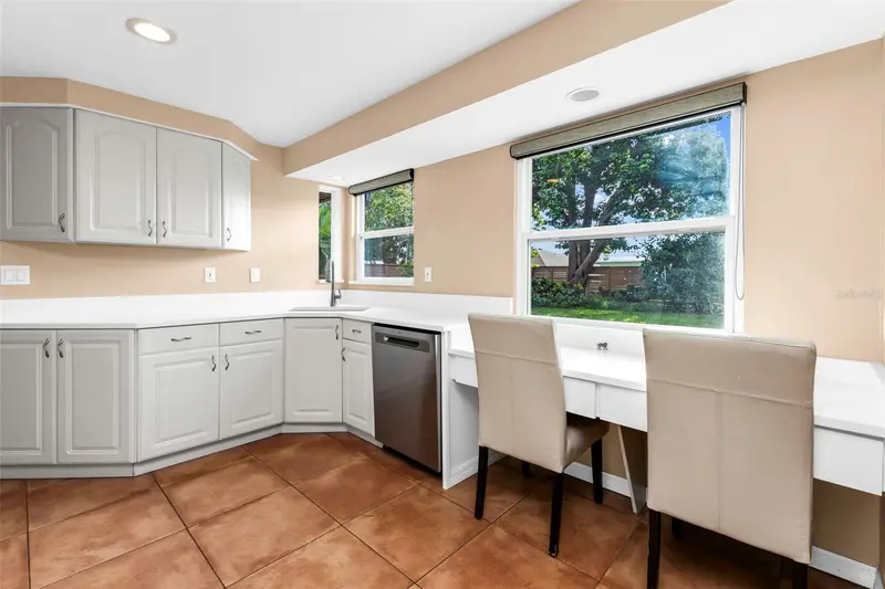 1238 WATERSIDE LANE, VENICE, photo 5 of 48