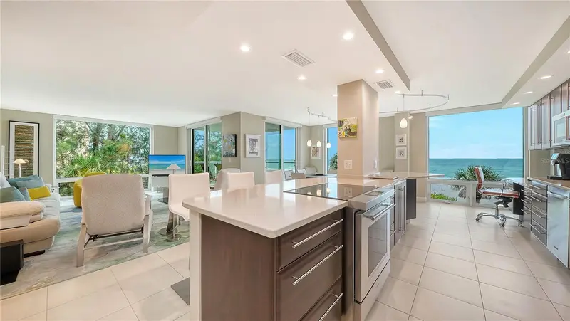 Thumbnail 15