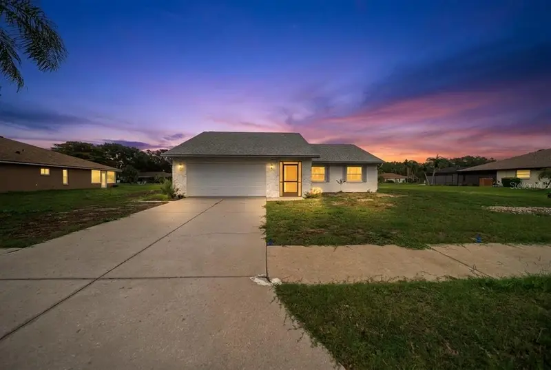 112 WOODINGHAM DRIVE, VENICE