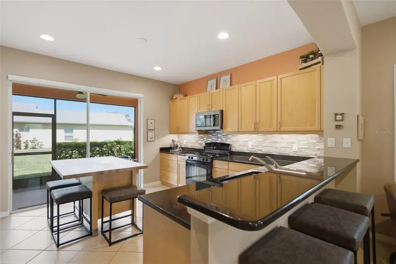 5002 BOSTON COMMON GLEN, BRADENTON, photo 5 of 51