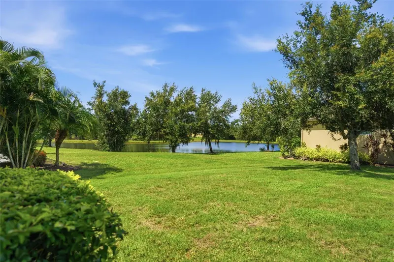 5002 BOSTON COMMON GLEN, BRADENTON, photo 3 of 51