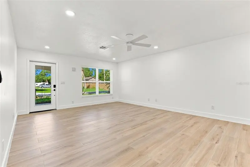 2881 POPPY ROAD, VENICE, photo 3 of 24
