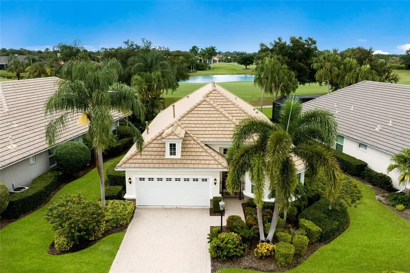 7147 SANDHILLS PLACE, BRADENTON, photo 3 of 57