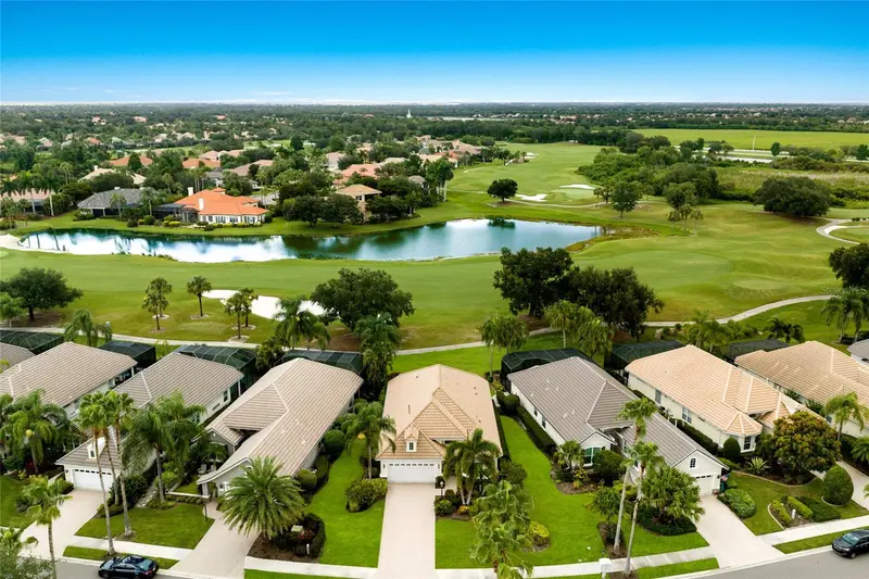 7147 SANDHILLS PLACE, BRADENTON, photo 4 of 57