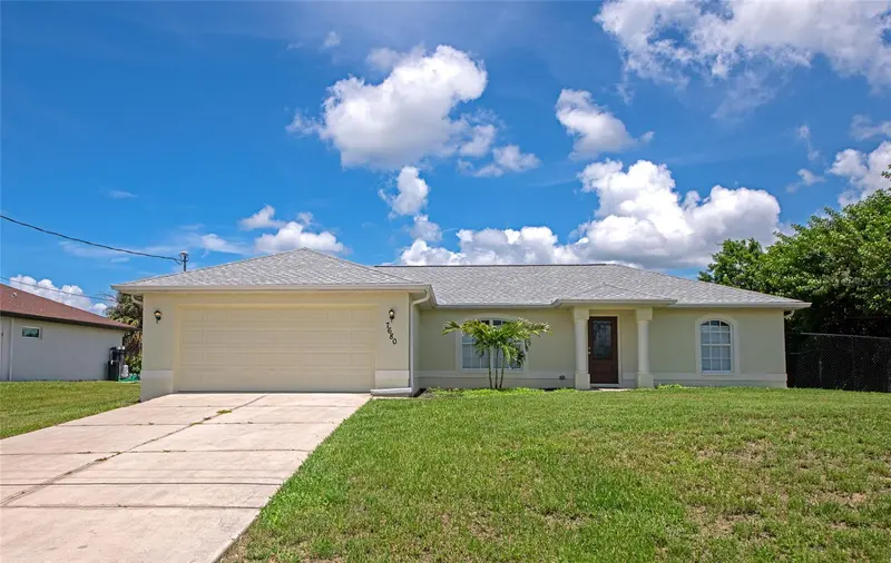 7680 LAMPLIGHTER AVENUE, NORTH PORT, photo 2 of 41