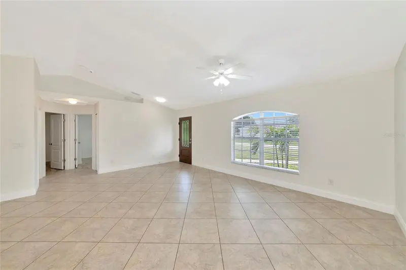 7680 LAMPLIGHTER AVENUE, NORTH PORT, photo 5 of 41