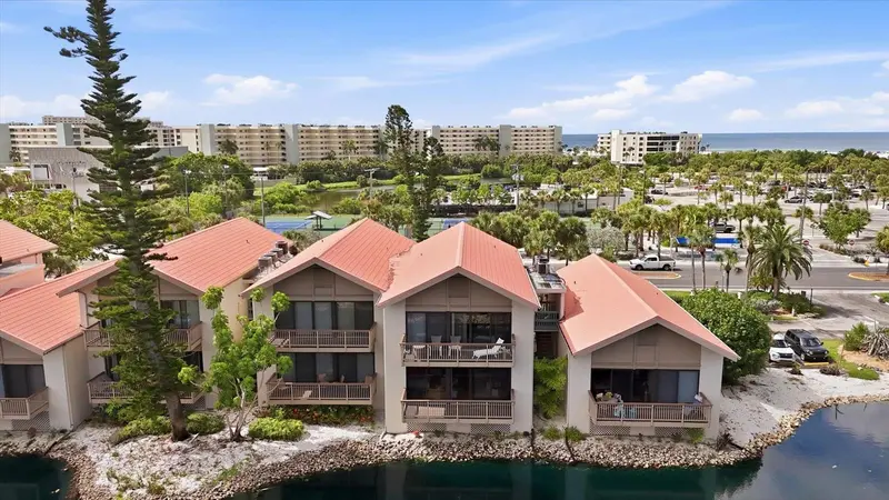 1187 LAKE HOUSE CIRCLE #C127, SARASOTA